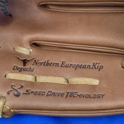 Mizuno Pro Limited Edition Baseball Glove GMP500AX (11.75") -Baseball Bats Shop 7b6b0b05a9690f6e6bba5f77c71c33955b89b848 104 550x550 1